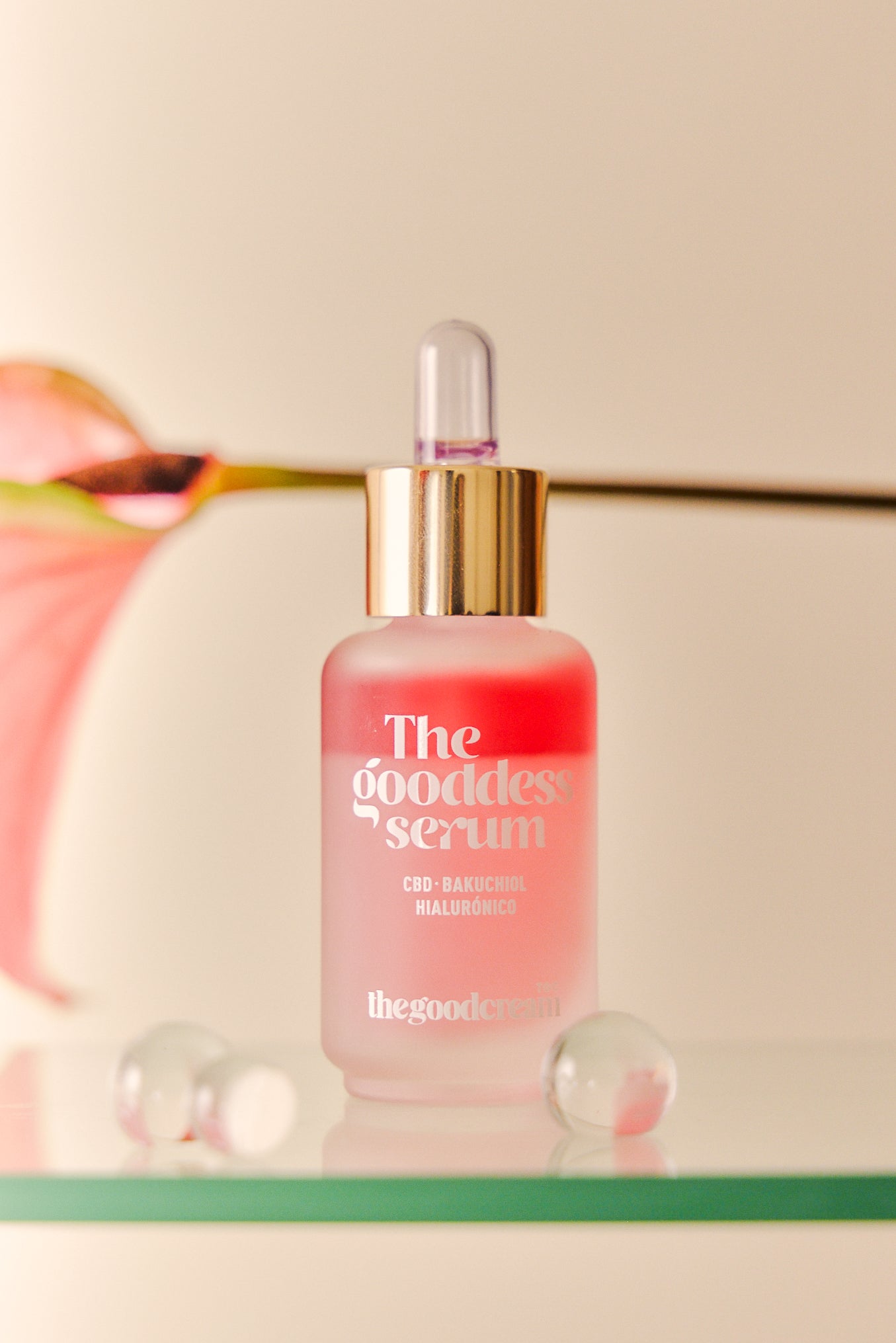 Sérum Iluminador y reafirmante THE GOODDESS SERUM – THE GOOD CREAM